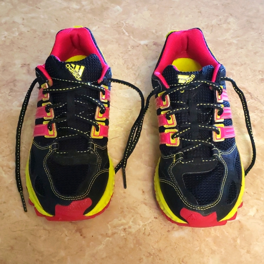 Adidas Kanadia TR G59491 Black Pink Running Shoes Womens 7.5